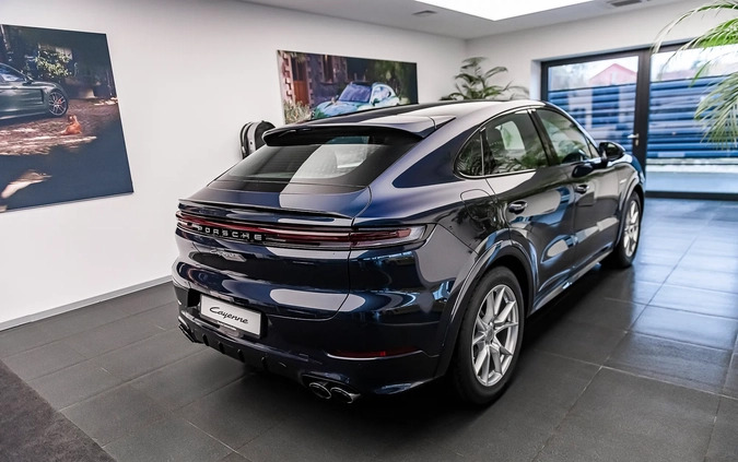 Porsche Cayenne cena 616707 przebieg: 10, rok produkcji 2023 z Parczew małe 154